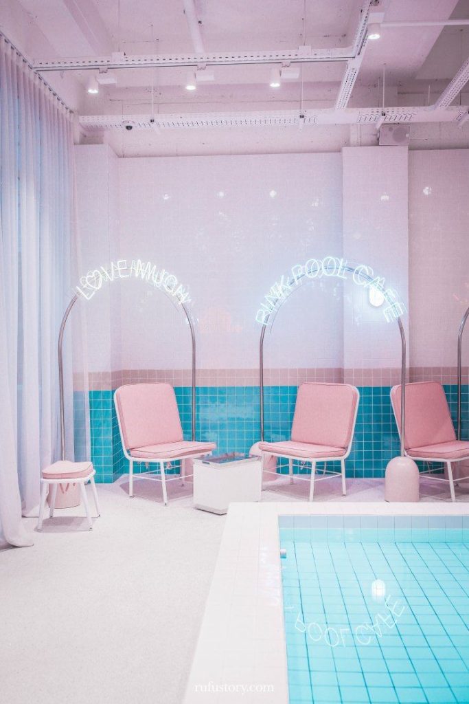 Style Nanda Pink Pool Cafe Hongdae – rufustory | Pink cafe, Cafe interior  design, Cafe style