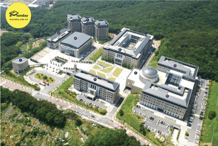 Đại học Ngoại ngữ Busan nhìn từ trên cao