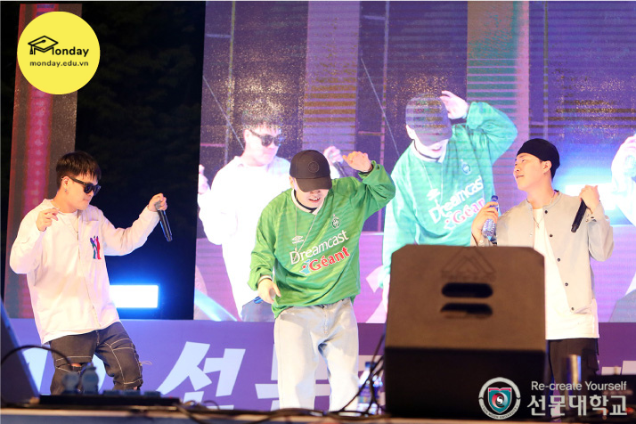 Rapper Geegooin - Boi B - Hangzoo biểu diễn tại lễ hội trường Đại học Sun Moon