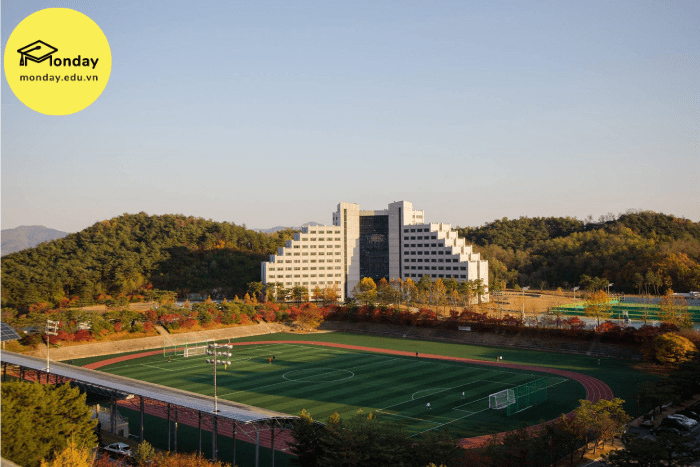 Sân bóng Đại học Semyung