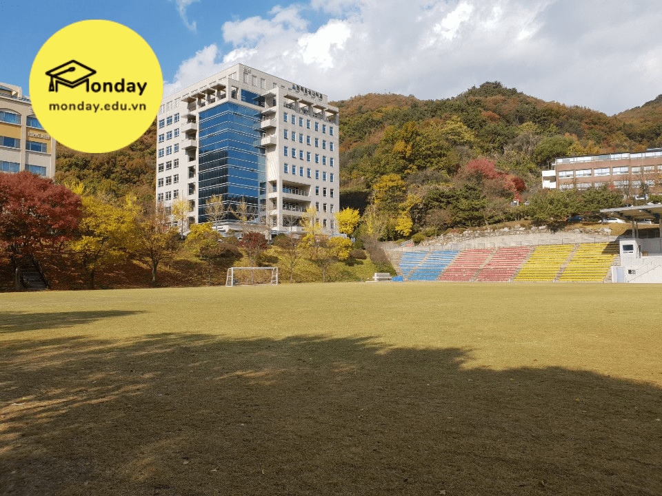 Khuôn viên Đại học Nghệ Thuật Truyền Thông Hàn Quốc 